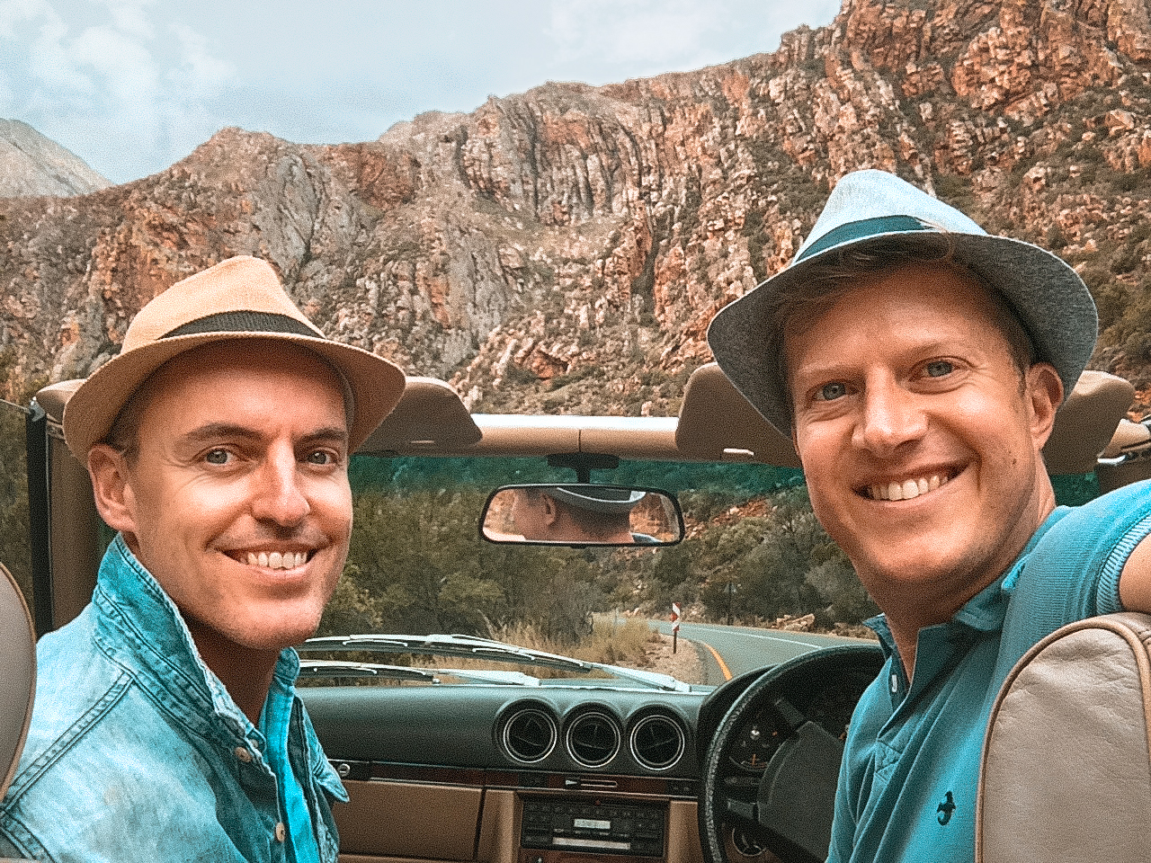 JD & François driving their Mercedes in the Karoo.