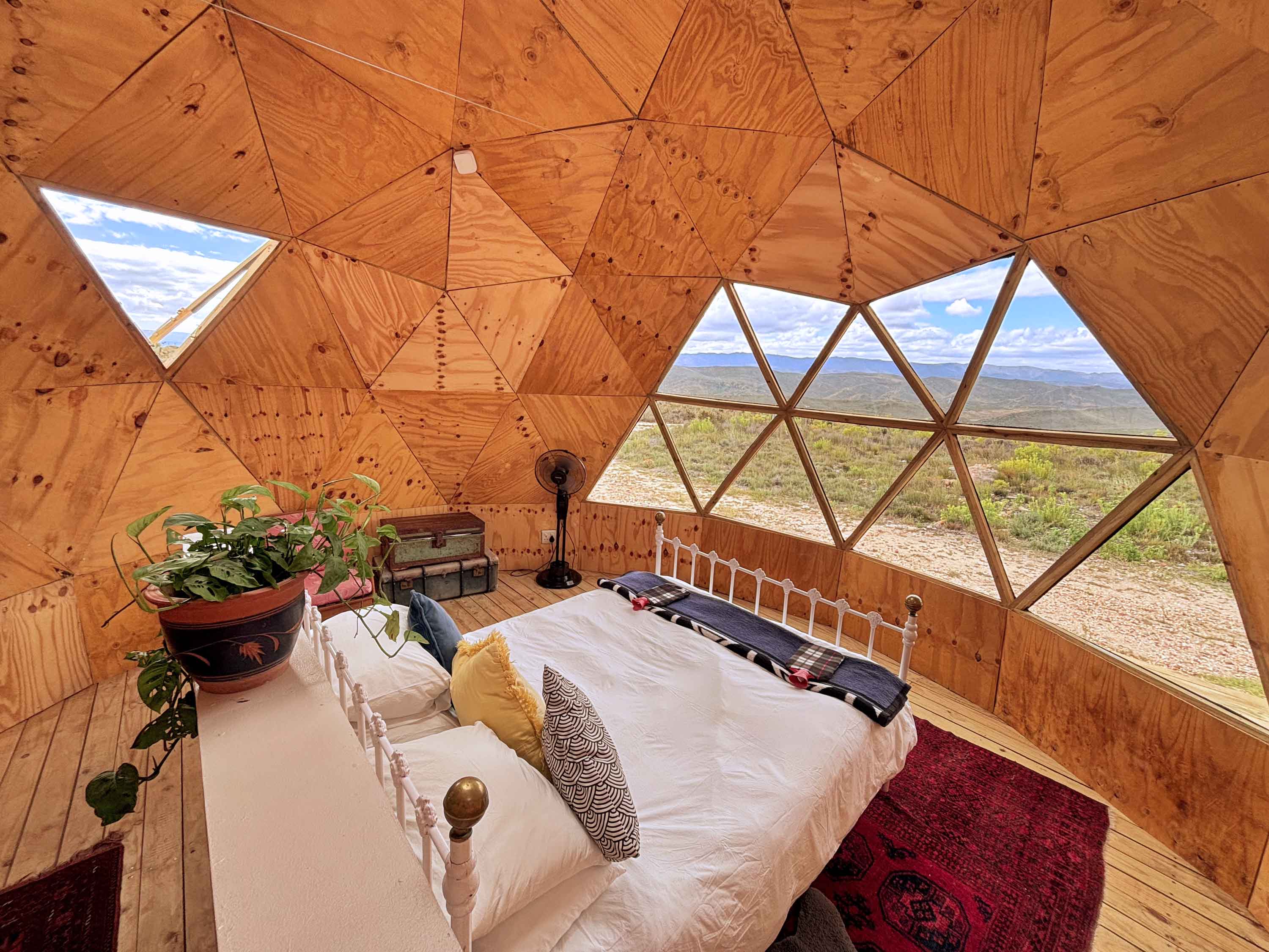 The Dome (main bedroom)